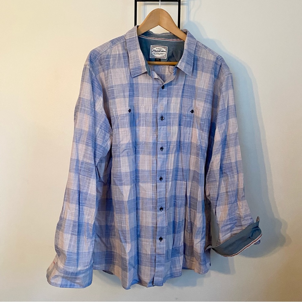 Men’s Flag and Anthem button-down shirt